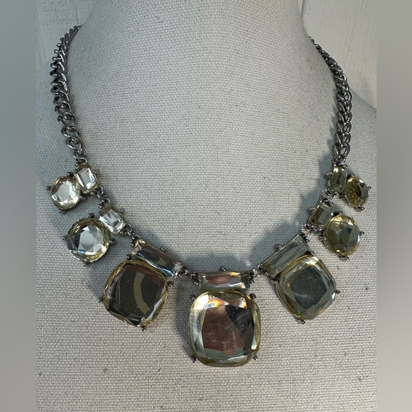 Big chunky light yellow sparkly bead necklace - Picture 1 of 5